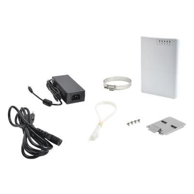 Router exterior / 5 puertos Fast Ethernet blindados / PoE pasivo 4 puertos / IP66 / CPU 650 MHz / RouterOS Nivel 4